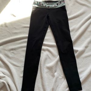 Low rise black ivivva leggings (girls)